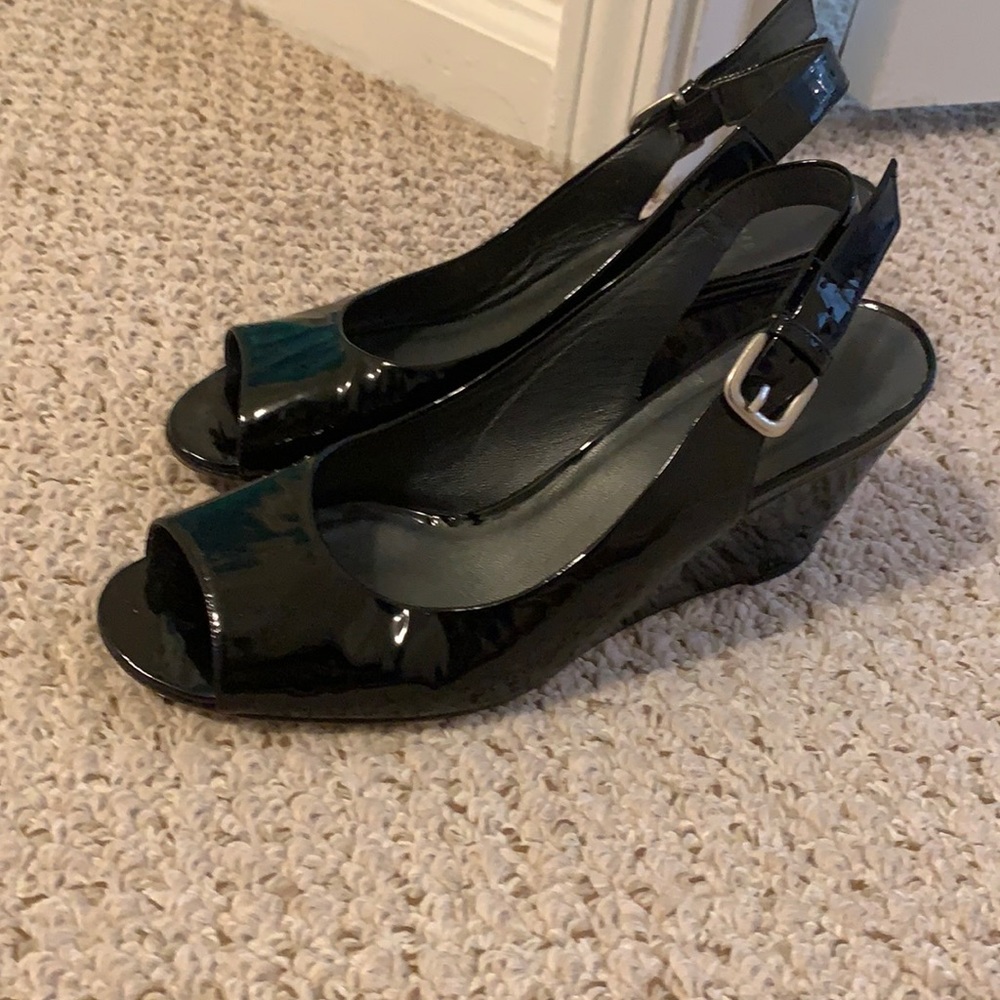 Stuart weitzman Black wedges